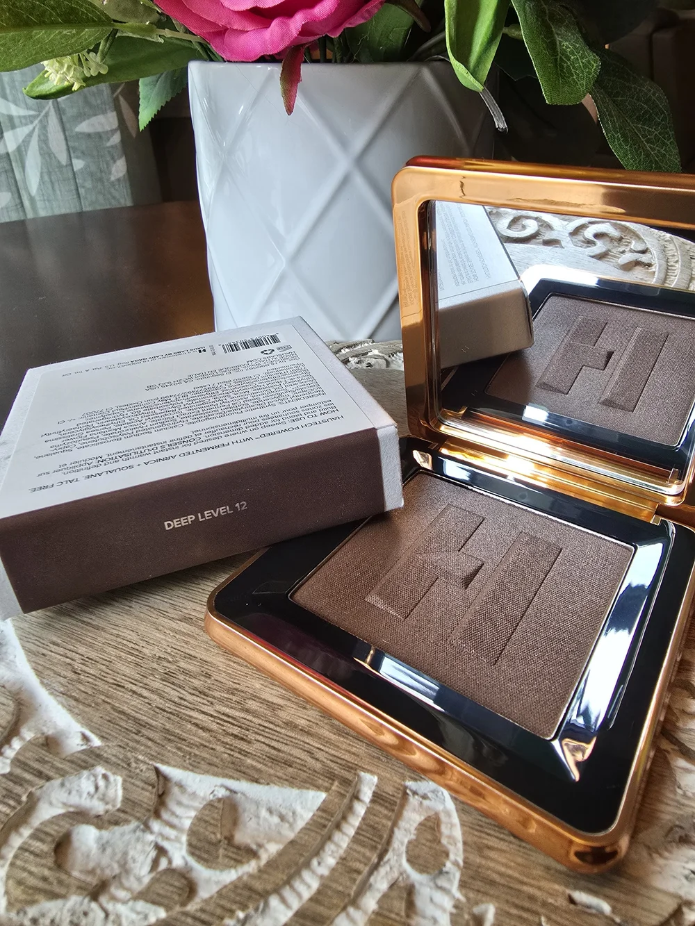 Haus Labs Power Sculpt Velvet Bronzer — Shade Is Deep Level 12